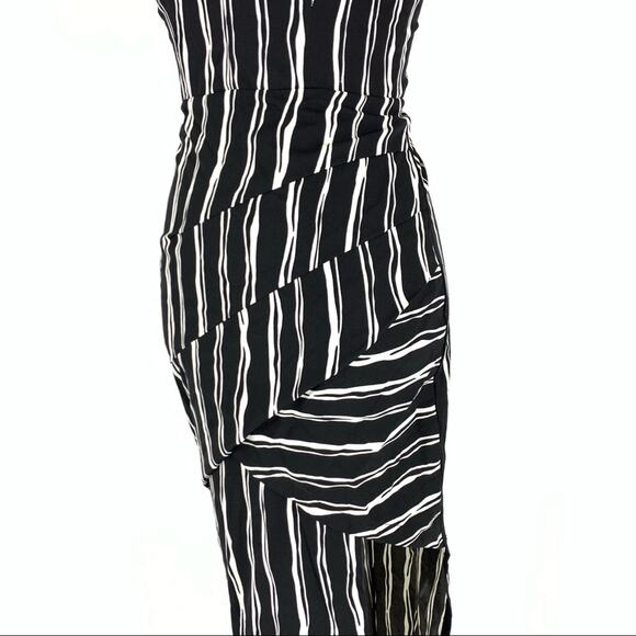 Lumier by Bariano XS Black White Striped Maxi Dress Open Side Sleeveless NWT - Picture 3 of 11